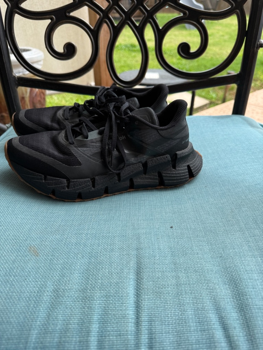 Reebok Black Women’s Athletic Sneakers with Gum Outsole - Picture 4 of 5